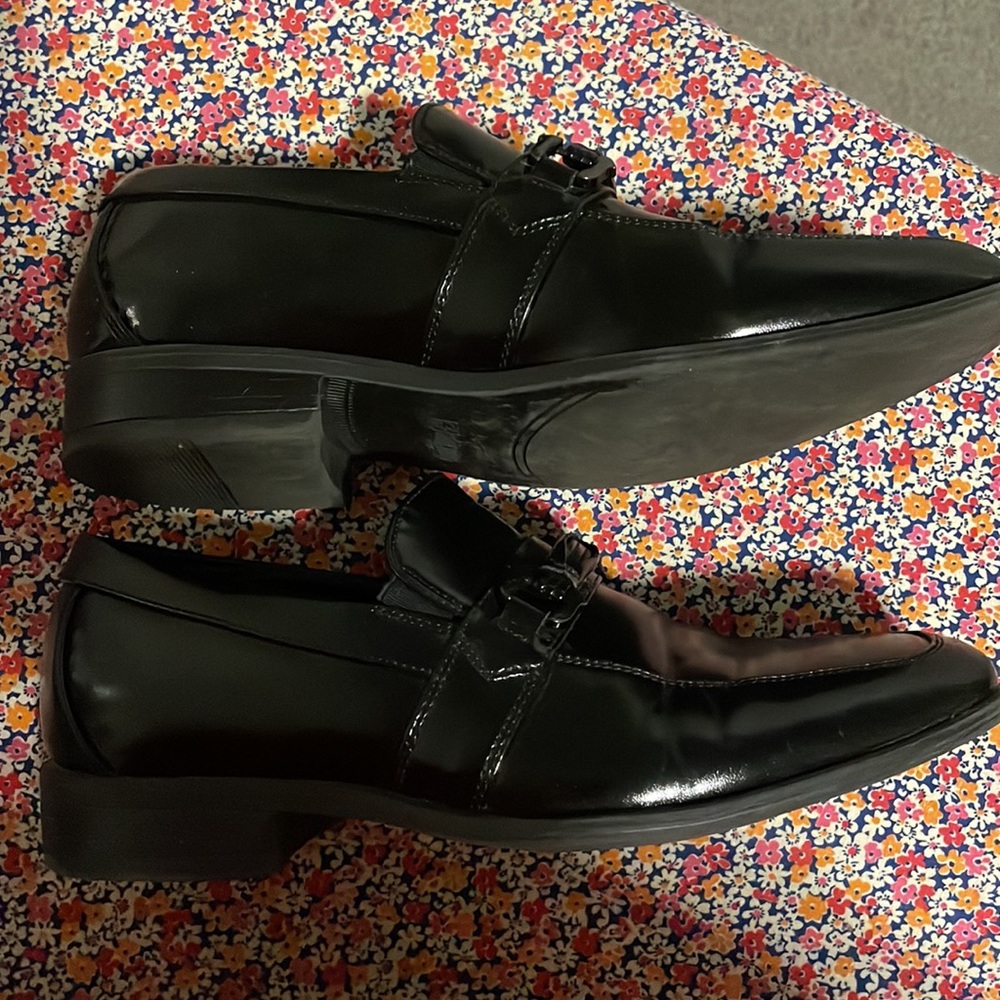 STACY ADAMS BOYS BLACK SLIP ON DRESS SHOE SIZE 4M - Picture 7 of 9